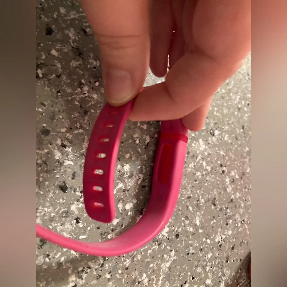 Fitbit Flex Health Activity Bluetooth Tracker, Large Small Pink Band & Charger